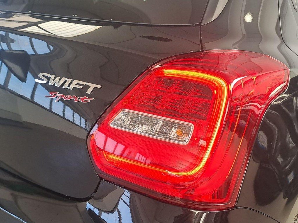 SUZUKI Swift Sport 1.4 Hybrid Boosterjet - 6