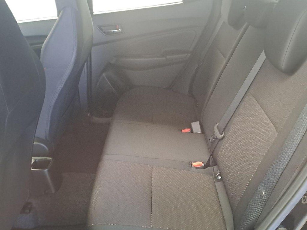 SUZUKI Swift Sport 1.4 Hybrid Boosterjet - 10