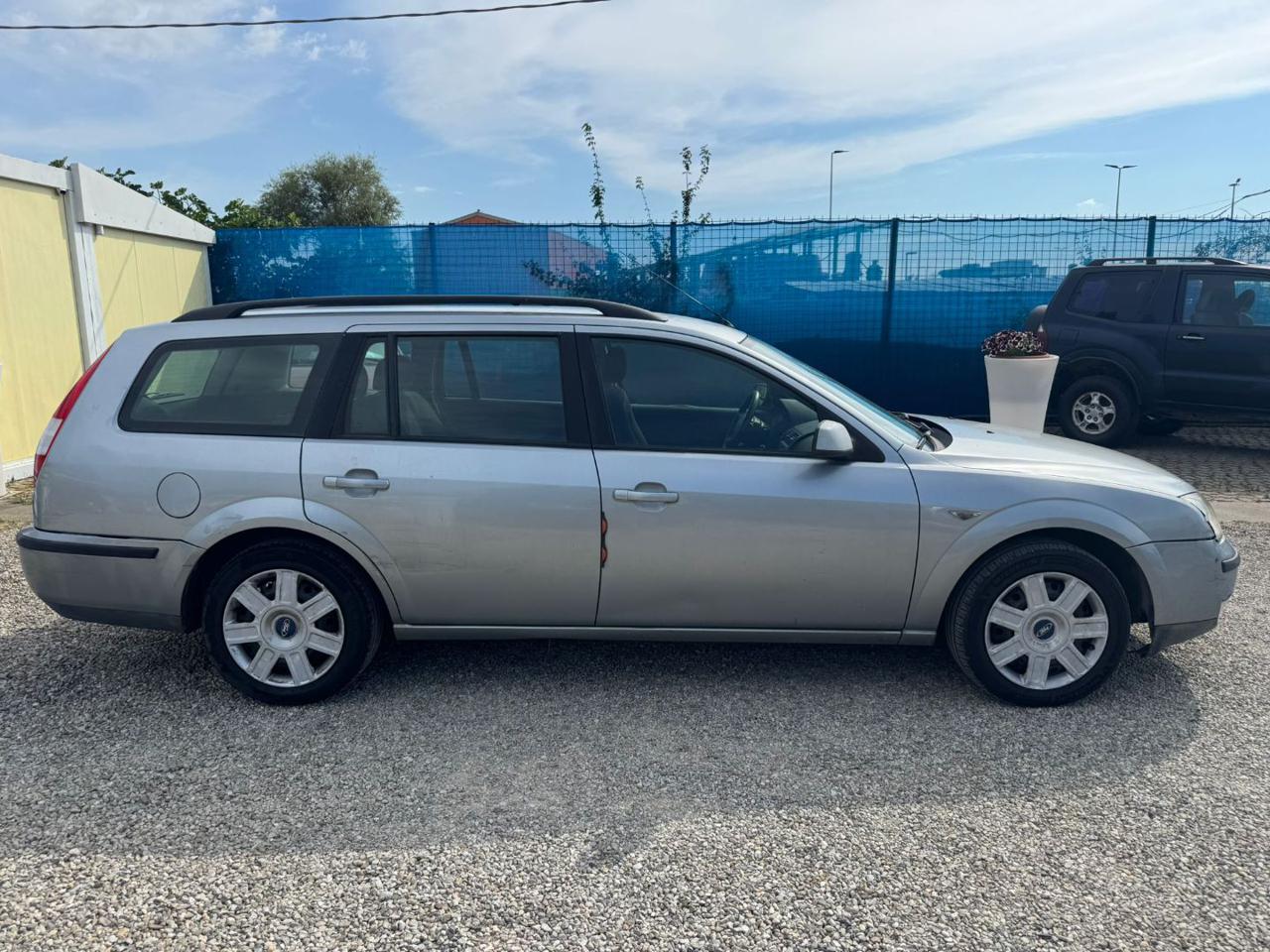 FORD Mondeo 2.0 16V TDCi (130CV) SW Ghia - 4