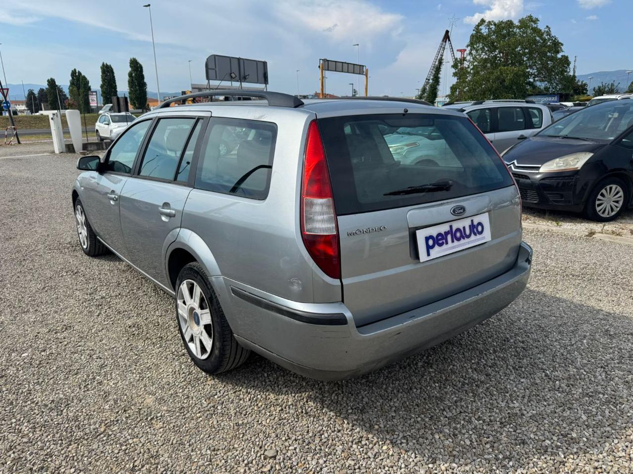 FORD Mondeo 2.0 16V TDCi (130CV) SW Ghia - 6