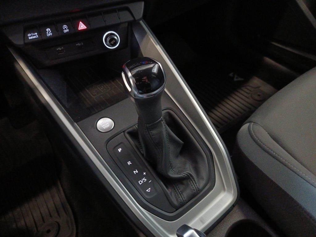 AUDI A1 A1 Citycarver 30 1.0 tfsi 116cv s-tronic - 14