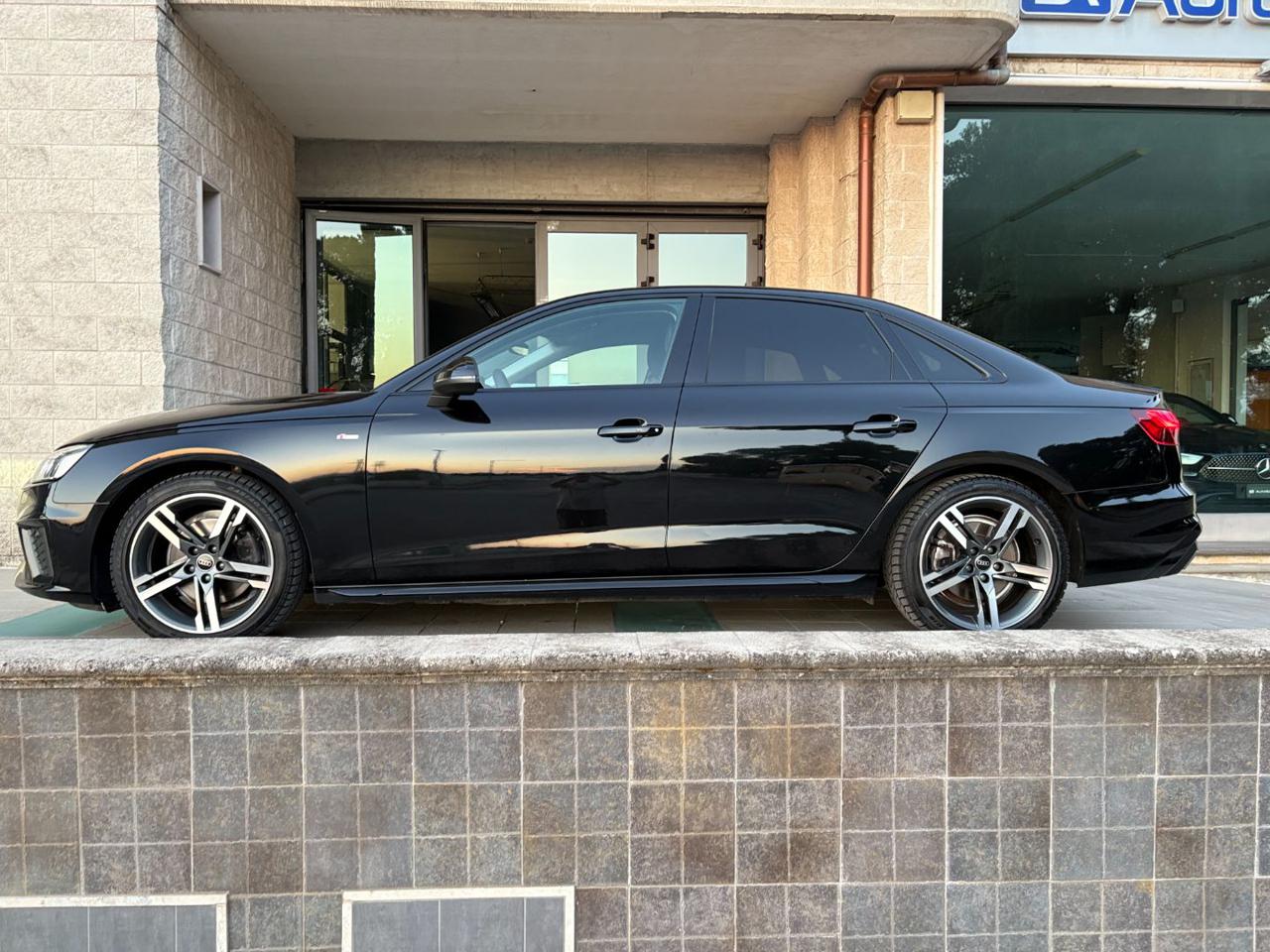 AUDI A4 35 TDI/163 CV S tronic S line edition TOTAL BLACK - 8