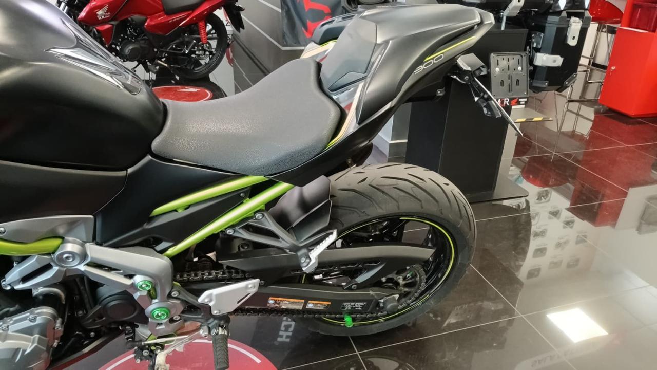 KAWASAKI Z 900 Standard - 6