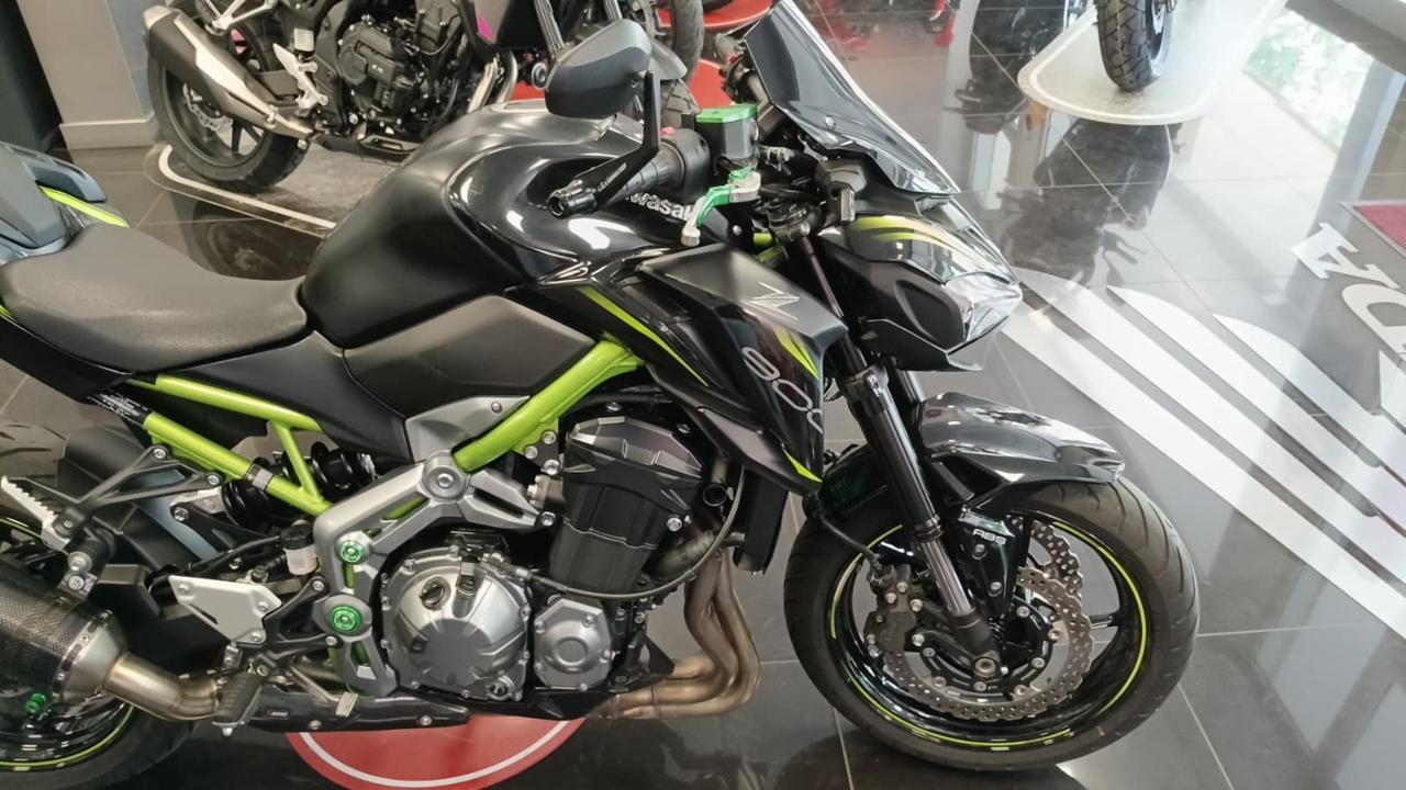 KAWASAKI Z 900 Standard - 3