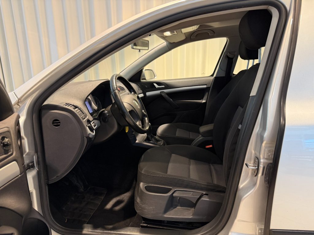 SKODA Octavia 1.9 TDI Wagon Radio Clima *HÄNDLER* - 5