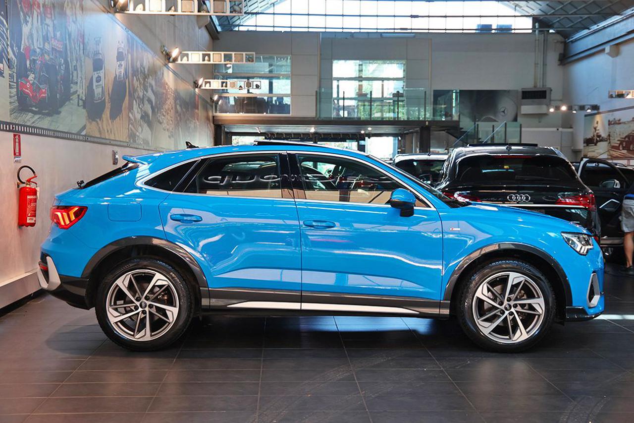 AUDI Q3 35 TDI Sportback Quattro S-Tronic S-Line - 2