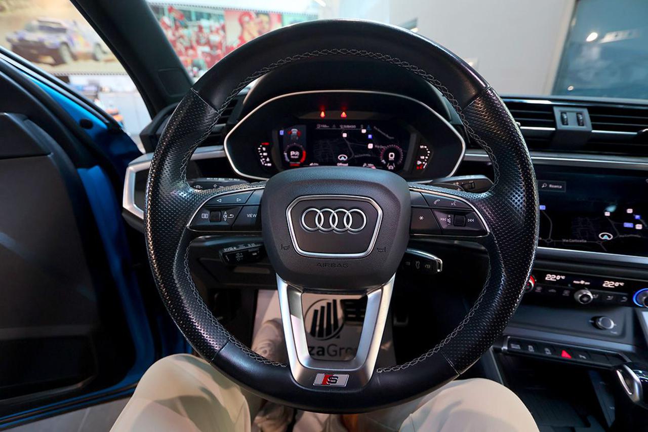 AUDI Q3 35 TDI Sportback Quattro S-Tronic S-Line - 25