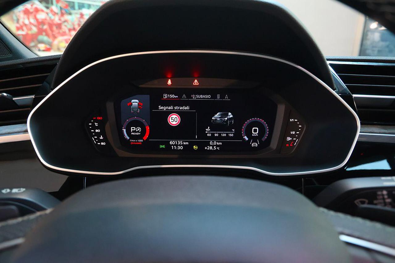 AUDI Q3 35 TDI Sportback Quattro S-Tronic S-Line - 35