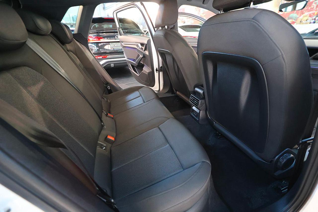 AUDI A3 30 TDI Sportback S-Tronic Business Advanced - 18