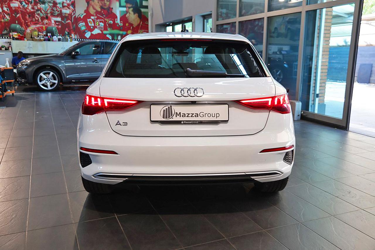 AUDI A3 30 TDI Sportback S-Tronic Business Advanced - 8