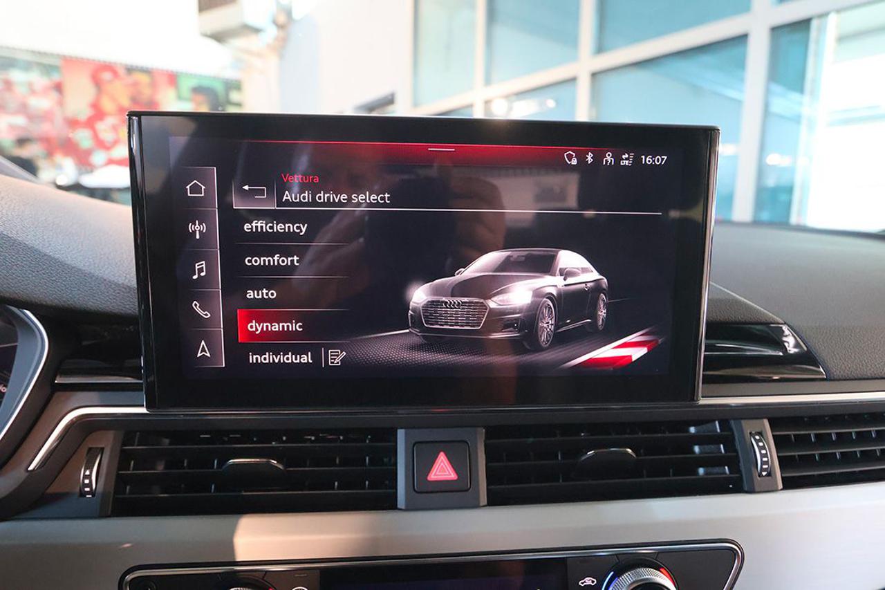 AUDI A5 40 TDI S-Tronic S-Line - 26