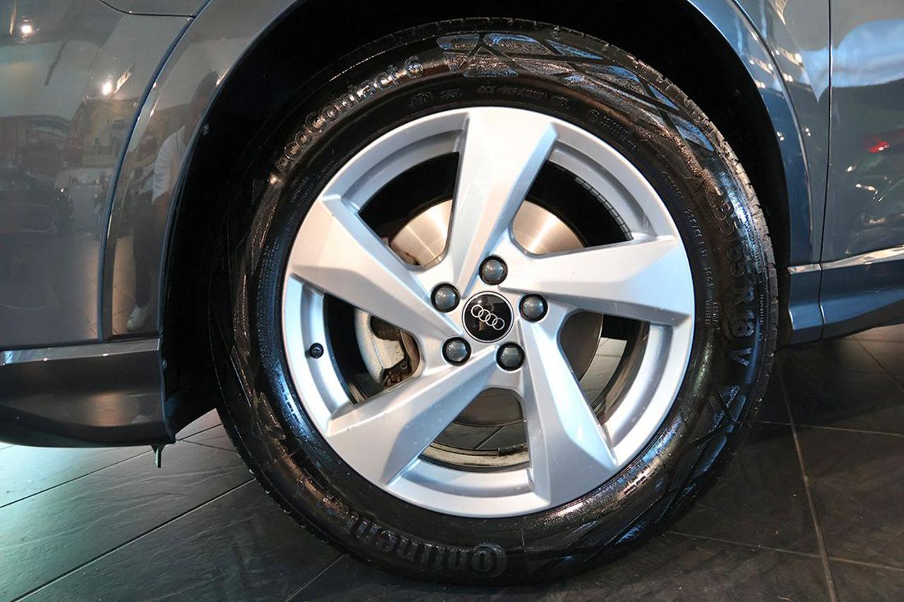 AUDI Q3 35 TDI S-Tronic Business Advanced - 6