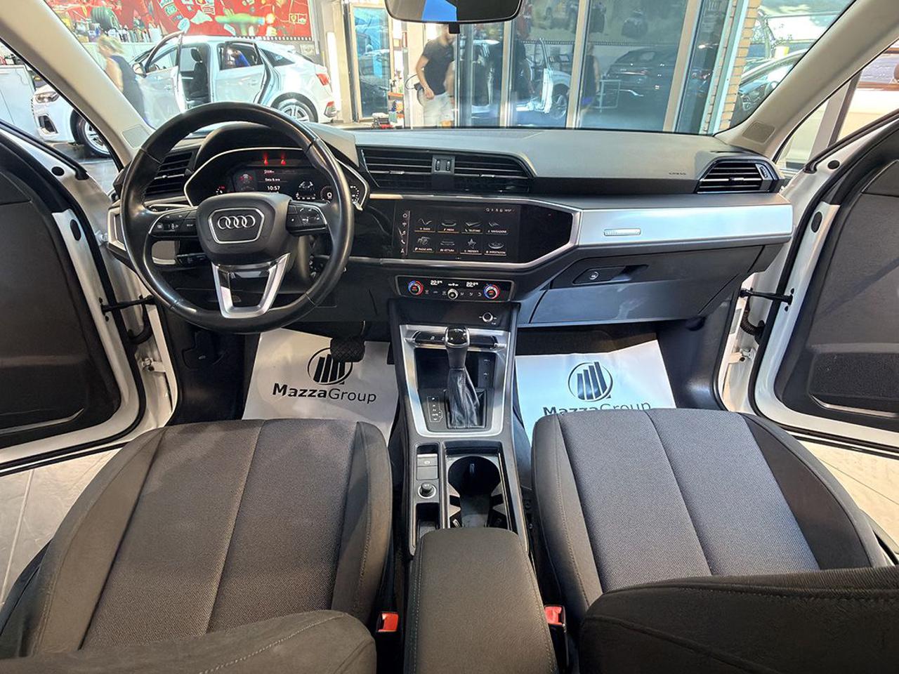 AUDI Q3 35 TDI S-Tronic Business - 14