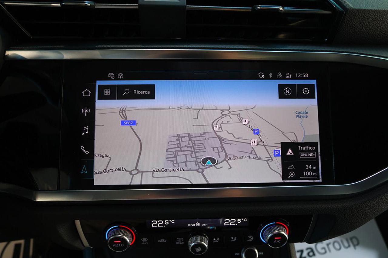 AUDI Q3 35 TDI S-Tronic Business - 22