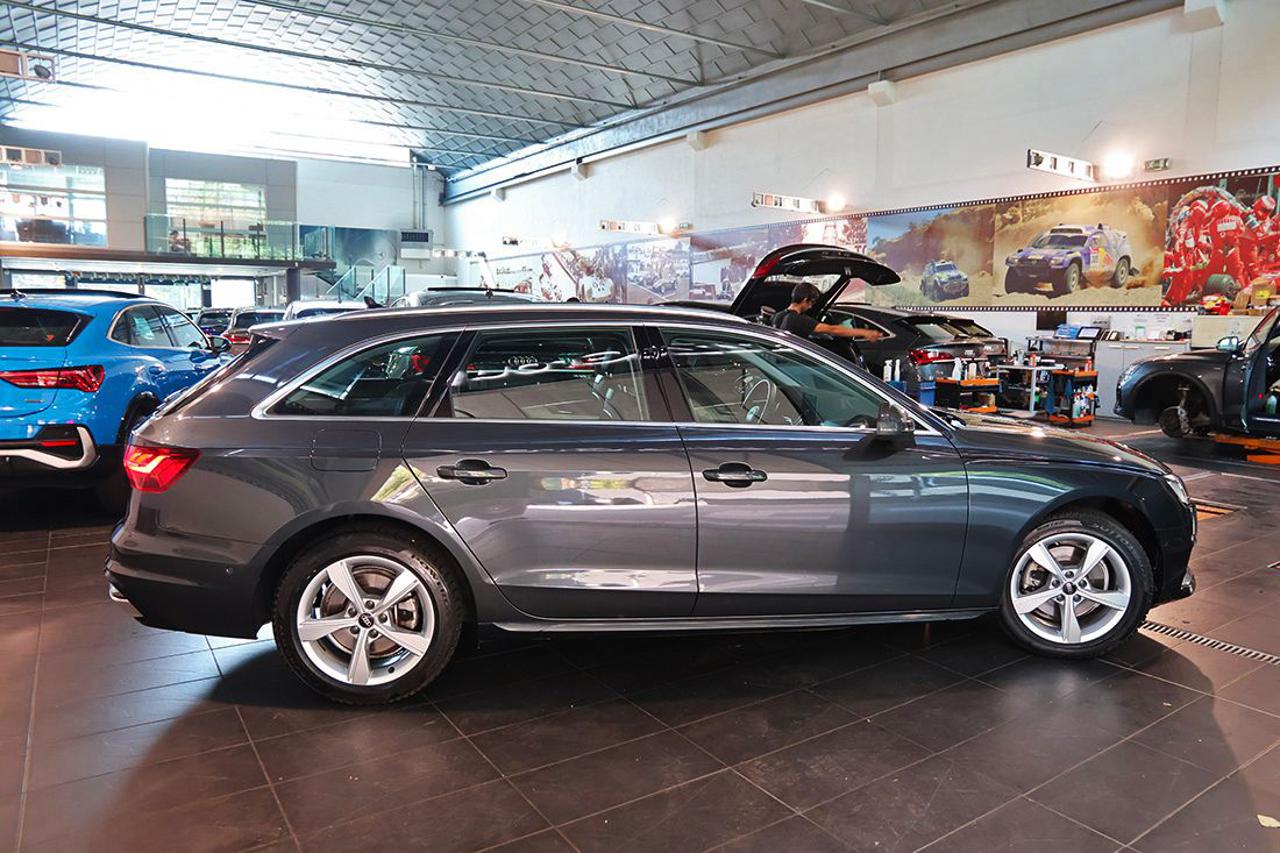 AUDI A4 35 TDI Avant S-Tronic Business Advanced - 10