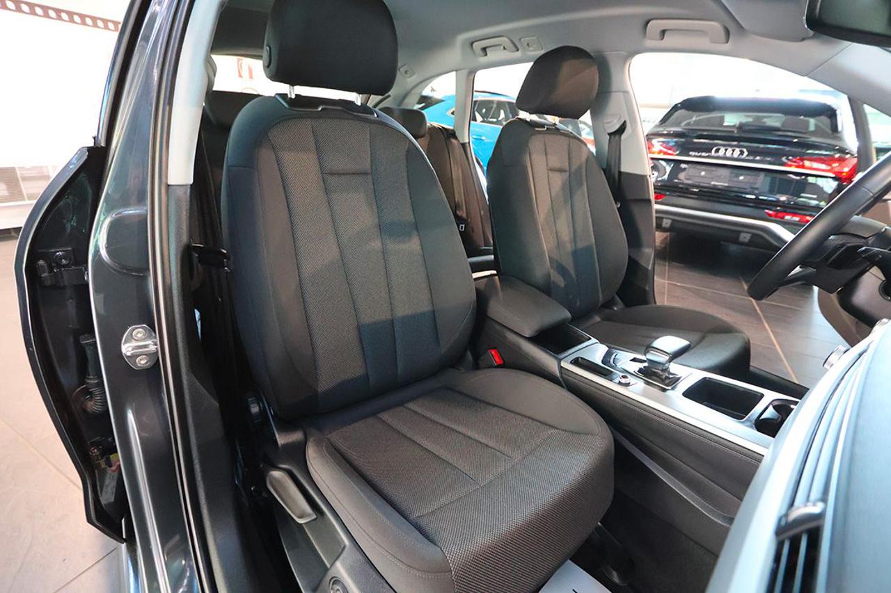 AUDI A4 35 TDI Avant S-Tronic Business Advanced - 17