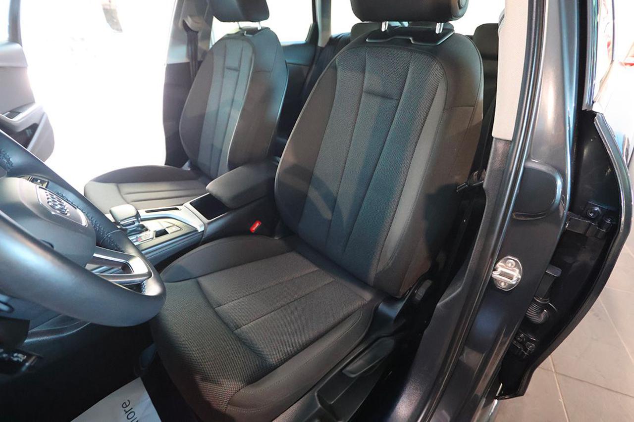 AUDI A4 35 TDI Avant S-Tronic Business Advanced - 18