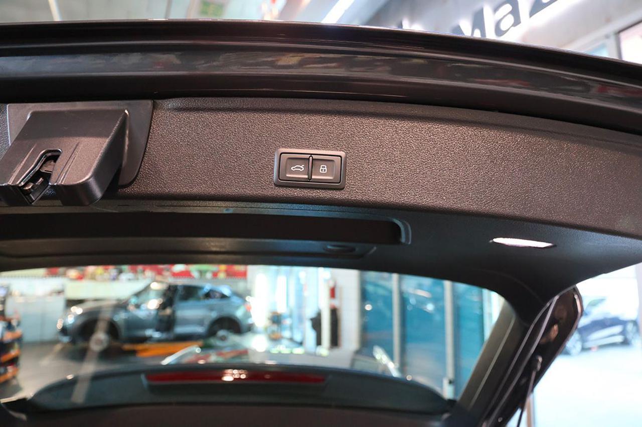 AUDI A4 35 TDI Avant S-Tronic Business Advanced - 13