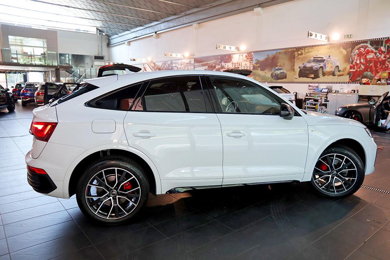 AUDI Q5 40 TDI Sportback Quattro S-Tronic S-Line Plus - 10