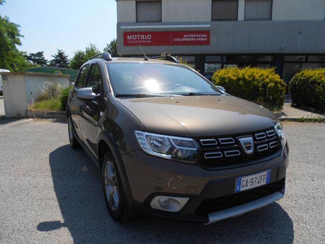 DACIA Sandero Marrone metallizzato