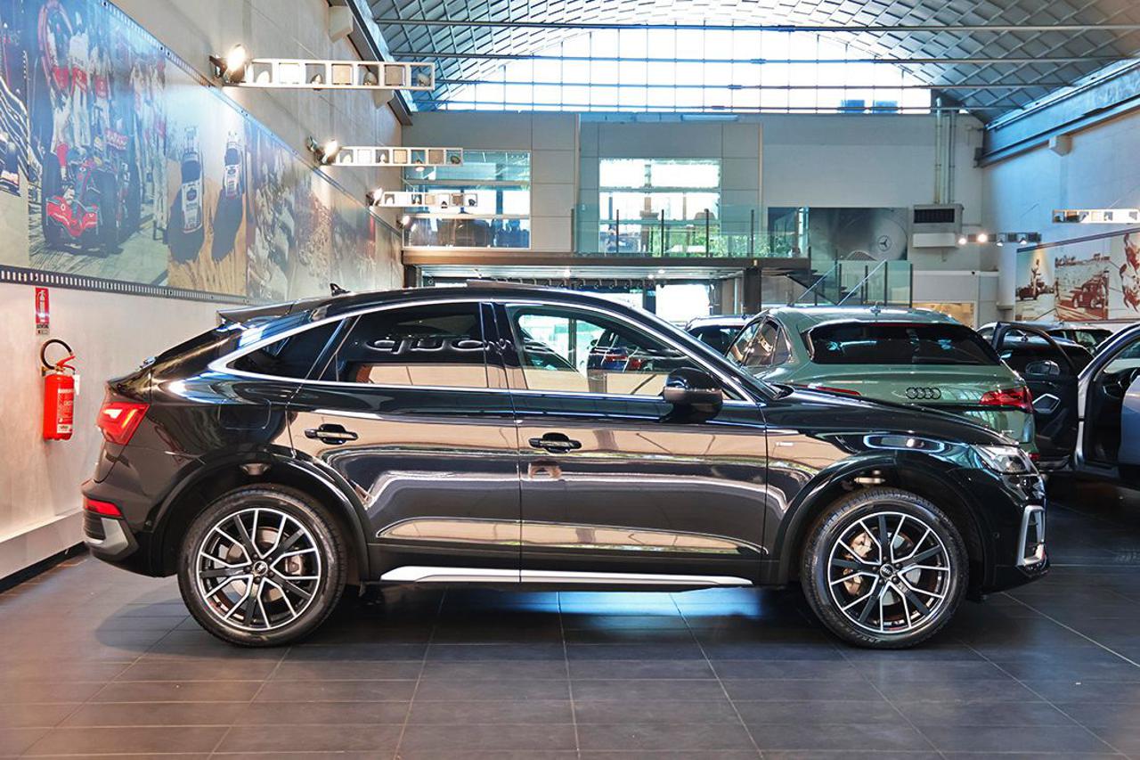 AUDI Q5 40 TDI Sportback Quattro S-Tronic S-Line Plus - 2