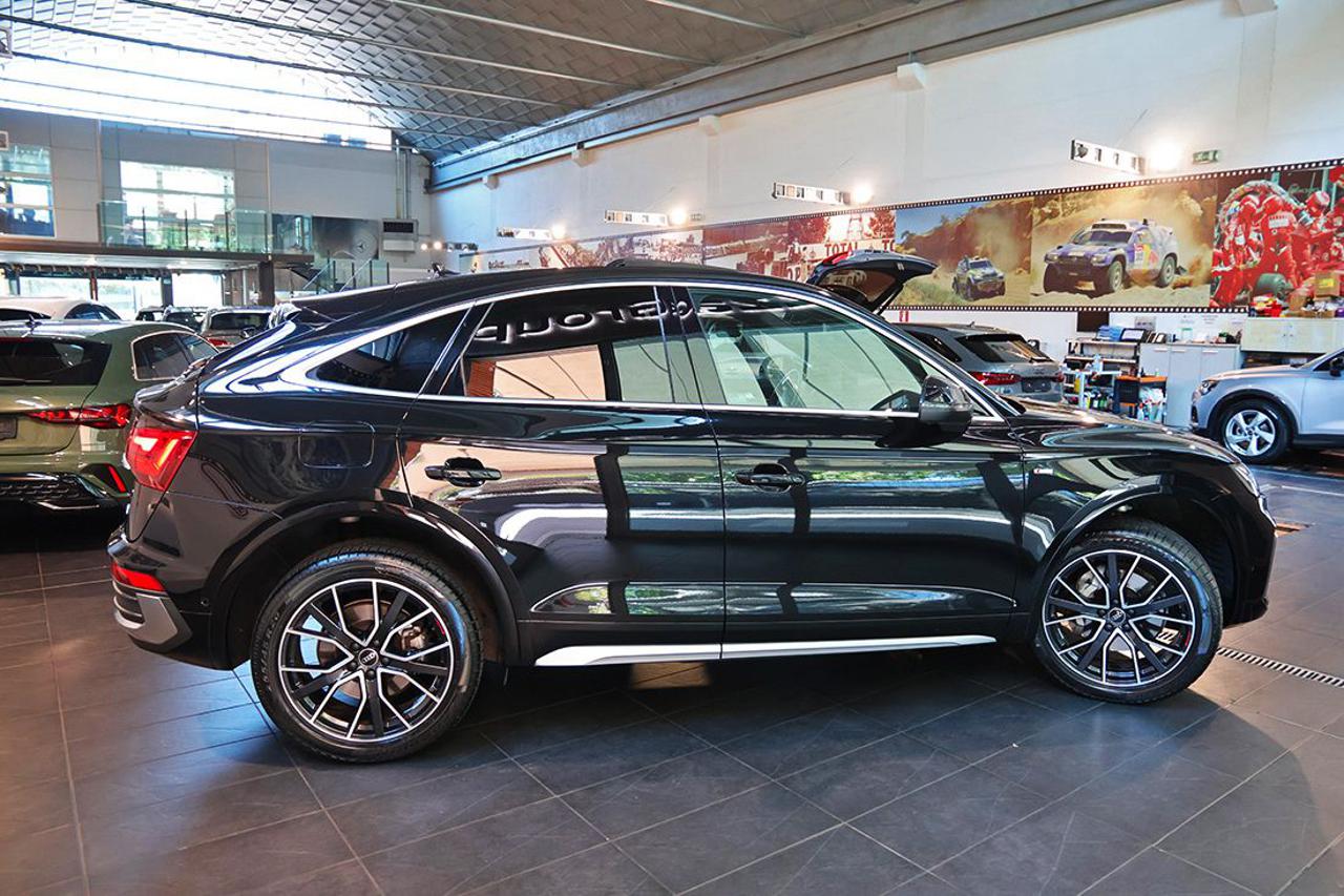 AUDI Q5 40 TDI Sportback Quattro S-Tronic S-Line Plus - 11