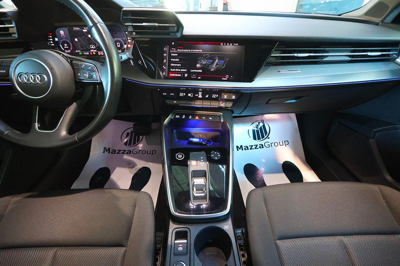 AUDI A3 30 TDI Sportback S-Tronic S-Line - 32