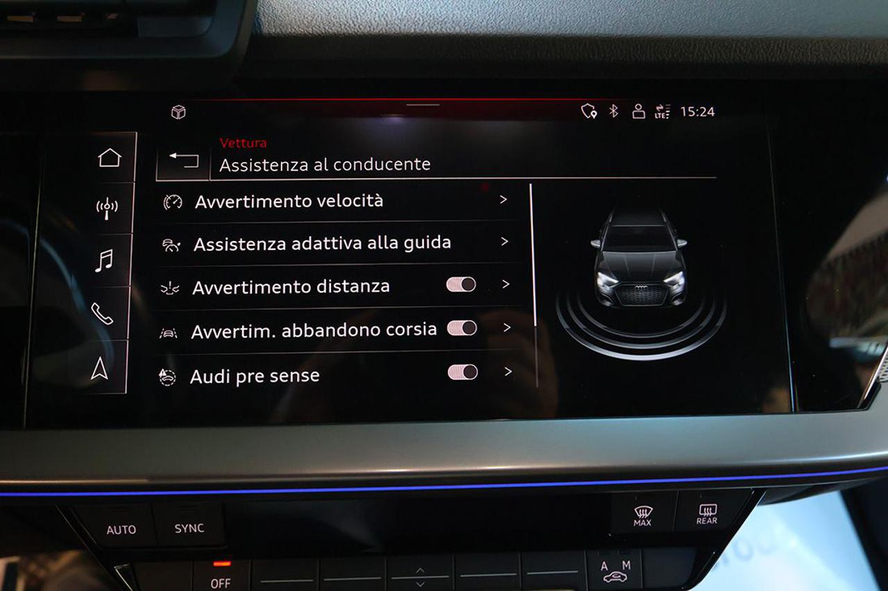 AUDI A3 30 TDI Sportback S-Tronic S-Line - 26