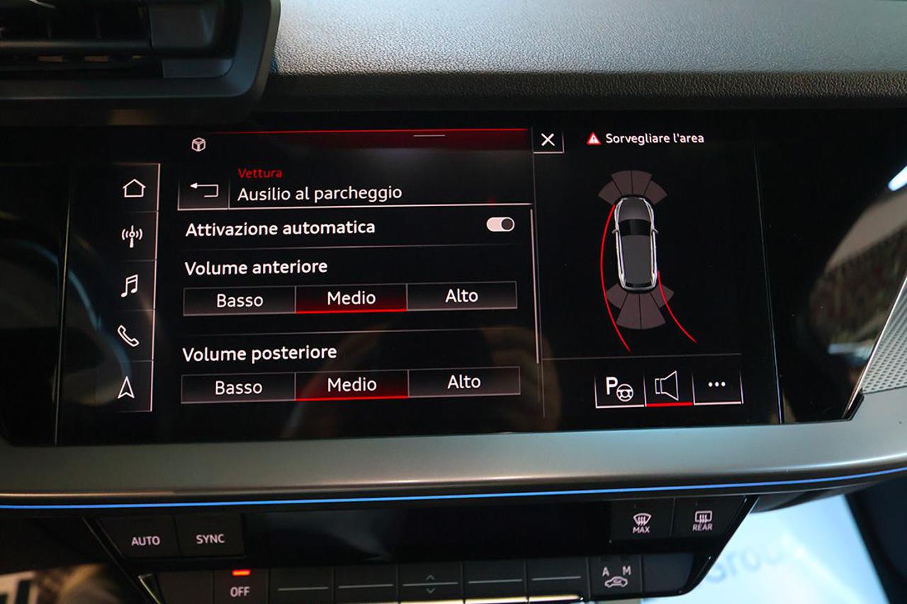 AUDI A3 30 TDI Sportback S-Tronic S-Line - 24