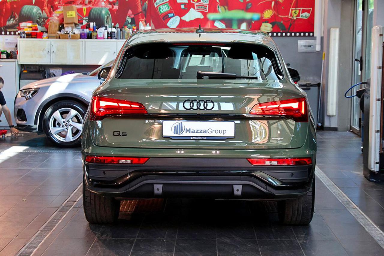 AUDI Q5 40 TDI Sportback Quattro S-Tronic Identity Black - 4