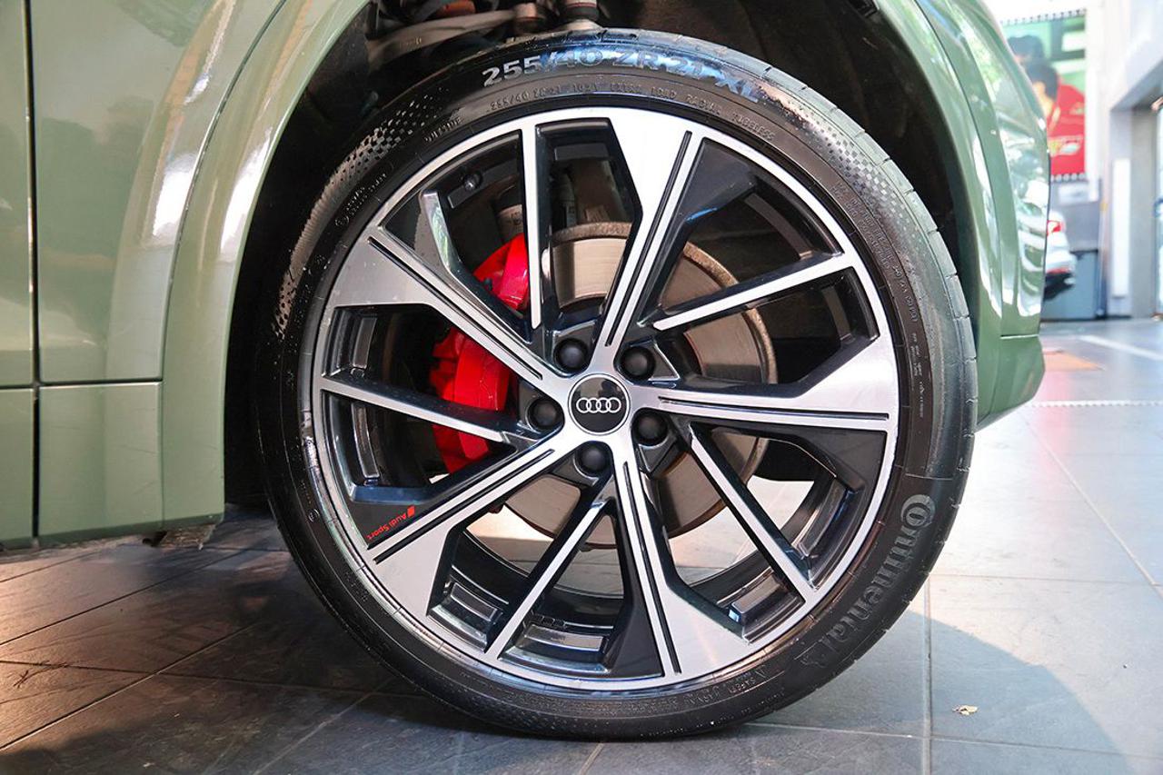 AUDI Q5 40 TDI Sportback Quattro S-Tronic Identity Black - 6