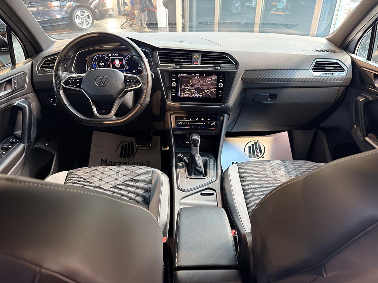 VOLKSWAGEN Tiguan 2.0 TDI 150cv SCR DSG R-Line - 31