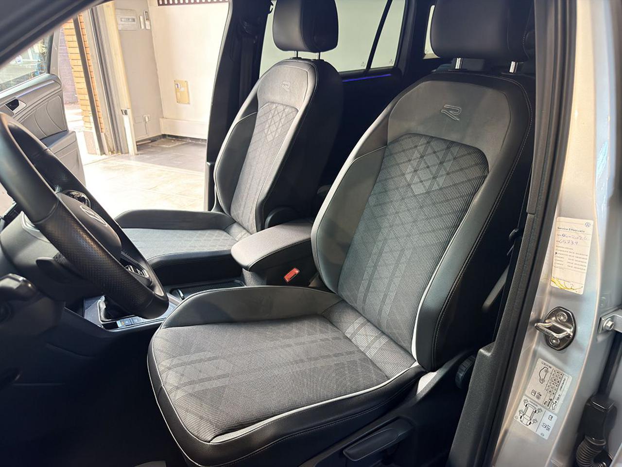 VOLKSWAGEN Tiguan 2.0 TDI 150cv SCR DSG R-Line - 18