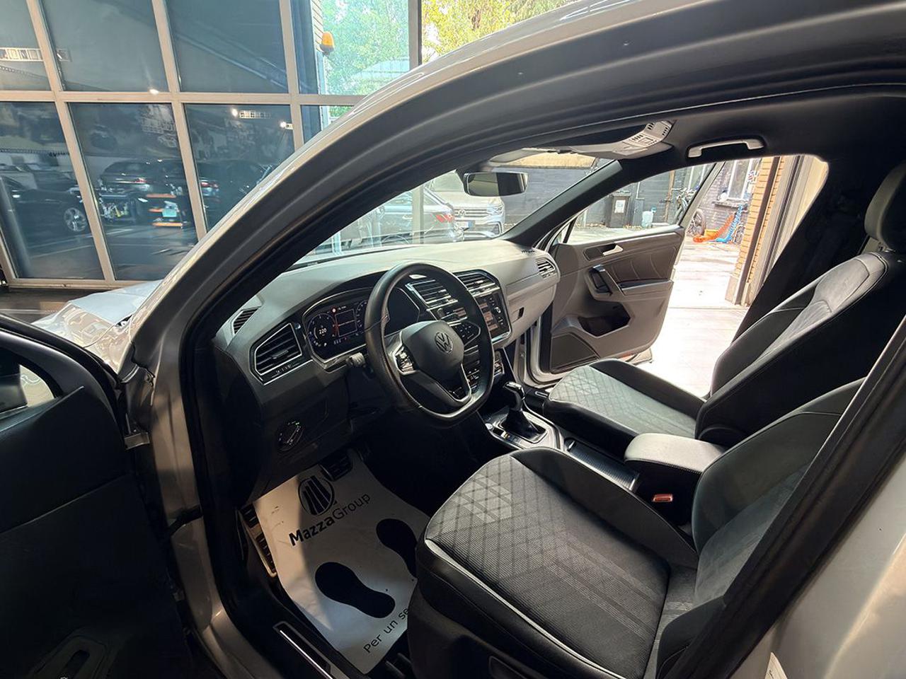 VOLKSWAGEN Tiguan 2.0 TDI 150cv SCR DSG R-Line - 14