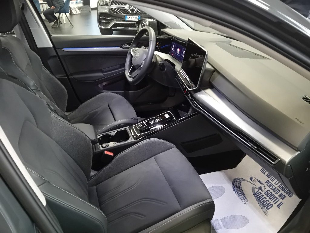 Clicca per ingrandire Golf - 2.0 TDI 150 CV DSG SCR Style OFFERTA PROMO!!!