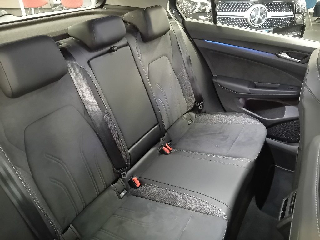 Clicca per ingrandire Golf - 2.0 TDI 150 CV DSG SCR Style OFFERTA PROMO!!!