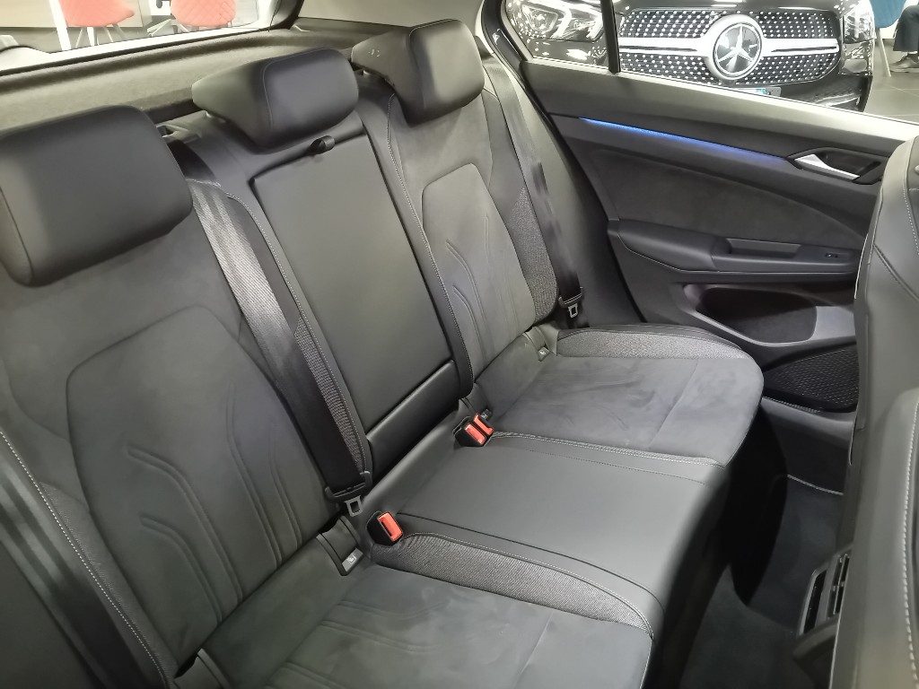 Clicca per ingrandire Golf - 2.0 TDI 150 CV DSG SCR Style OFFERTA PROMO!!!