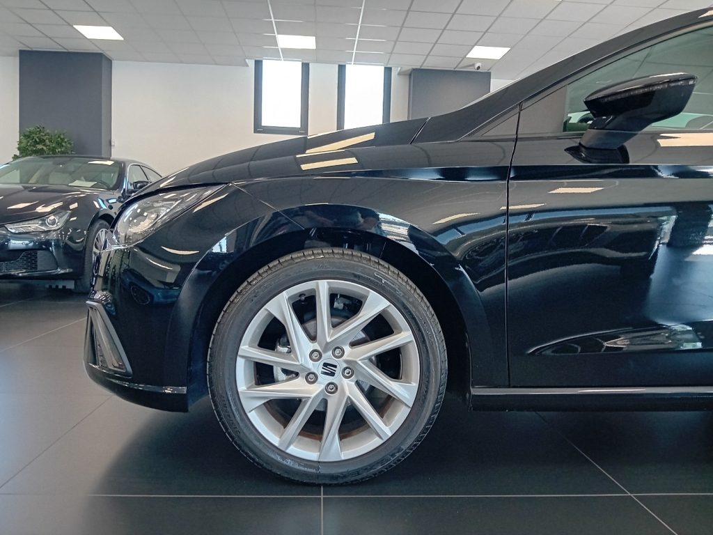 Clicca per ingrandire Ibiza - 1.0 EcoTSI 95 CV 5 porte FR OFFERTA PROMO!!!