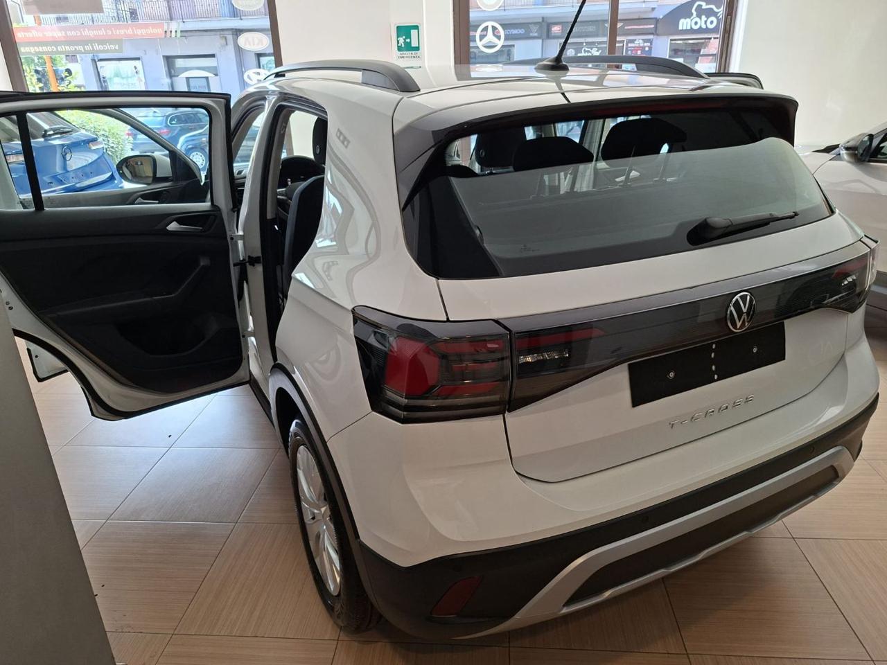 VOLKSWAGEN T-Cross 1.0 TSI Life - 22