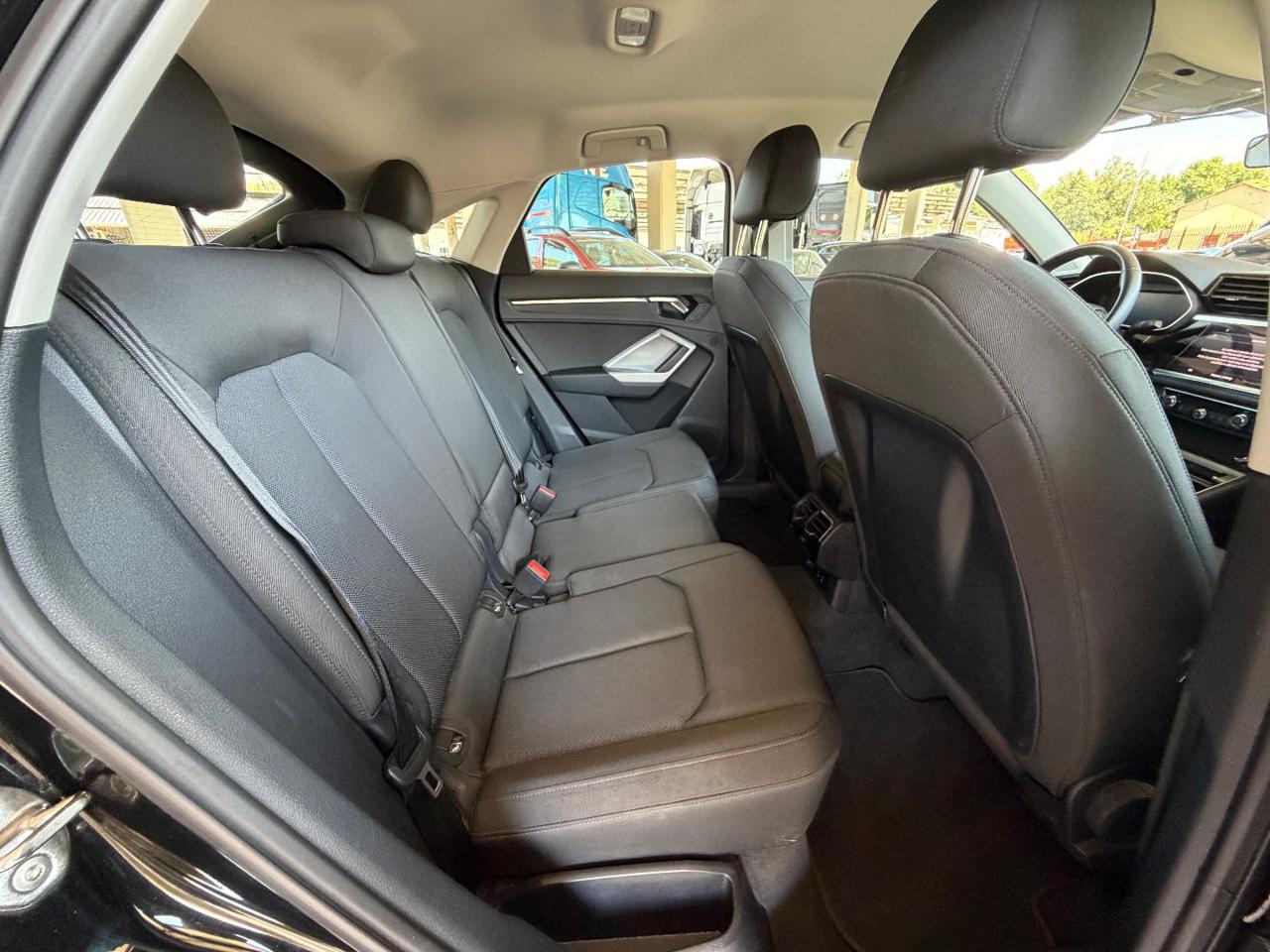 AUDI Q3 SPB 35 TDI Business Plus CAMBIO MANUALE - 12