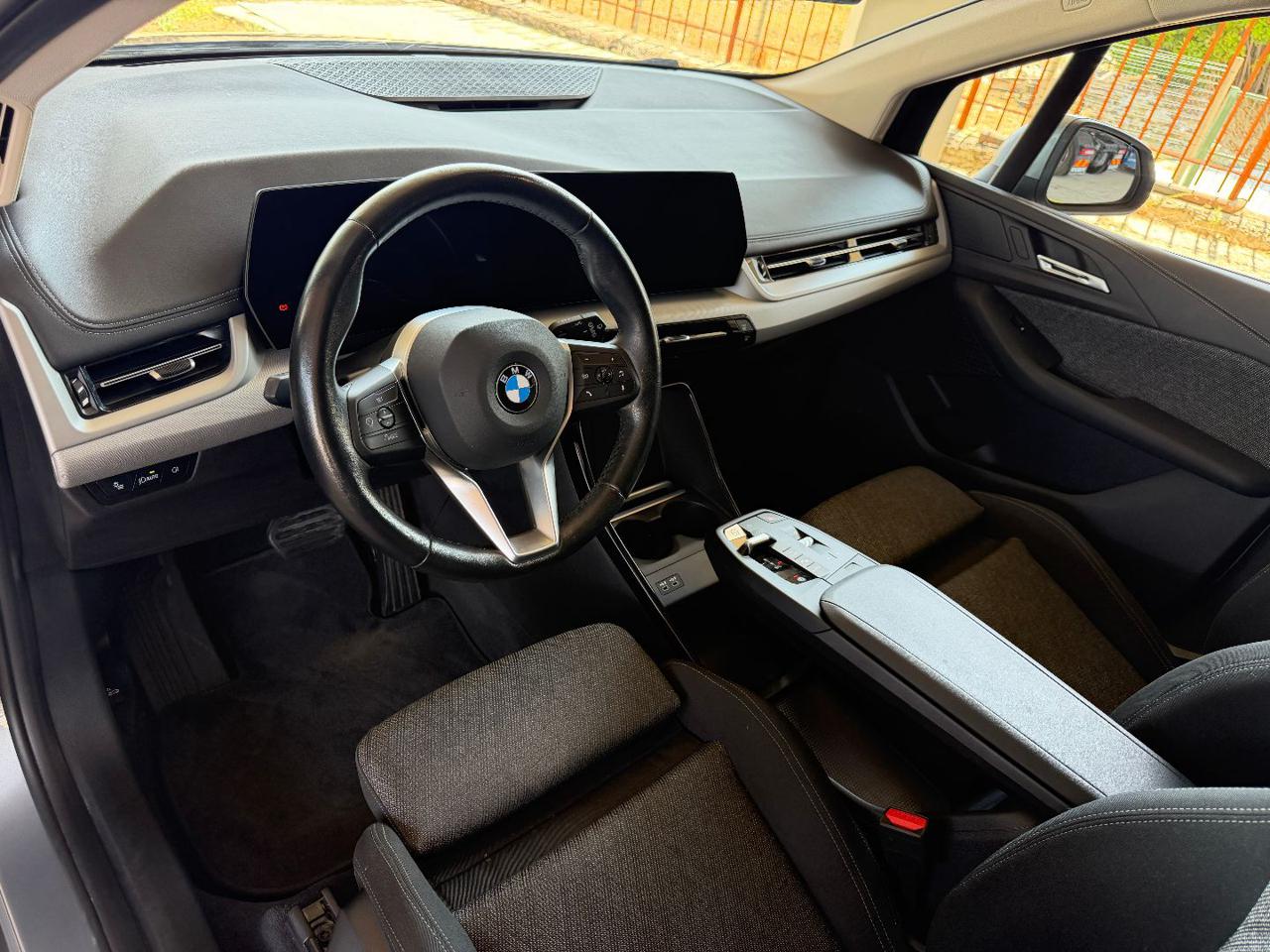BMW 220 i 48V Active Tourer - 10