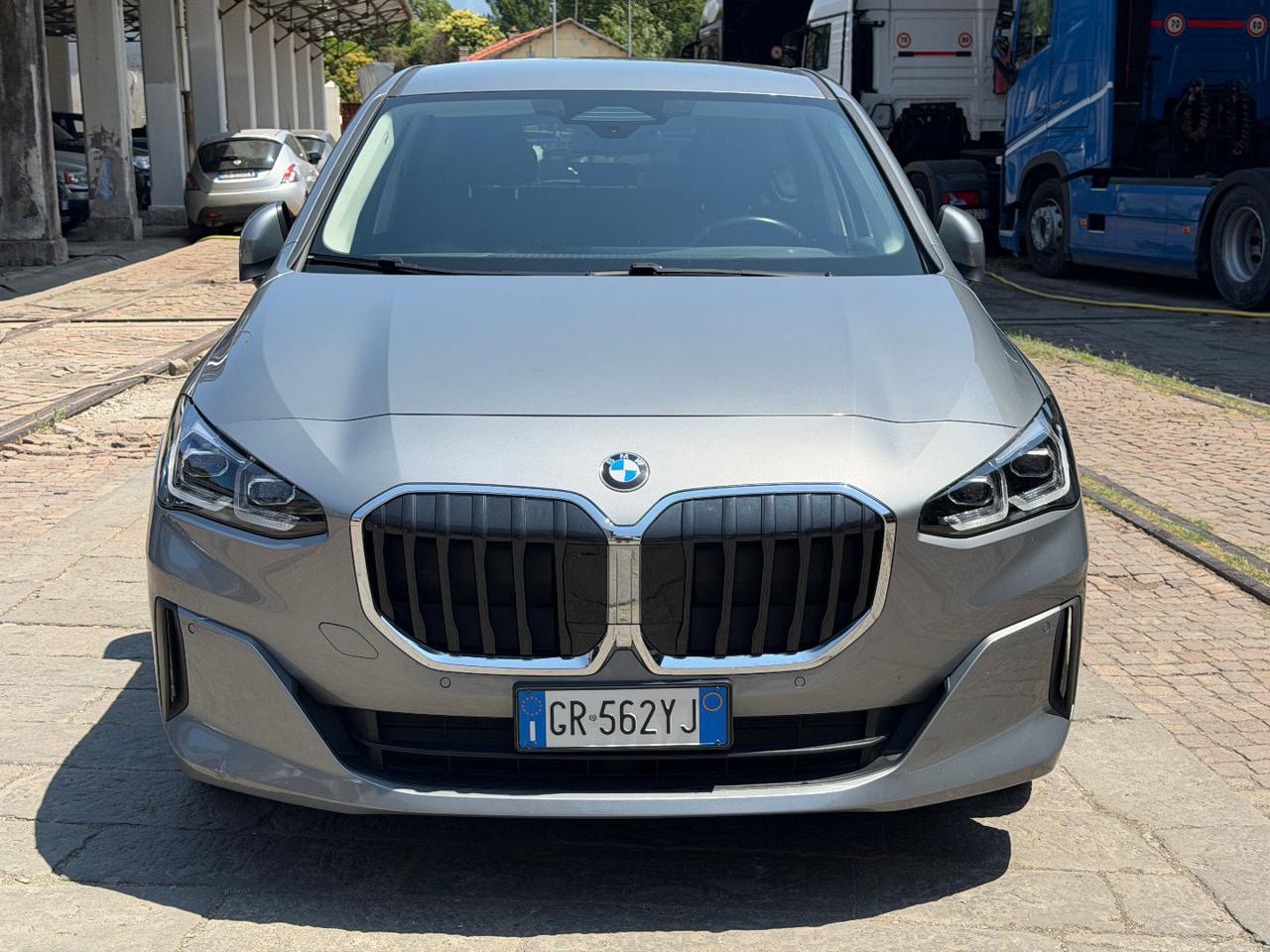 BMW 220 i 48V Active Tourer - 3