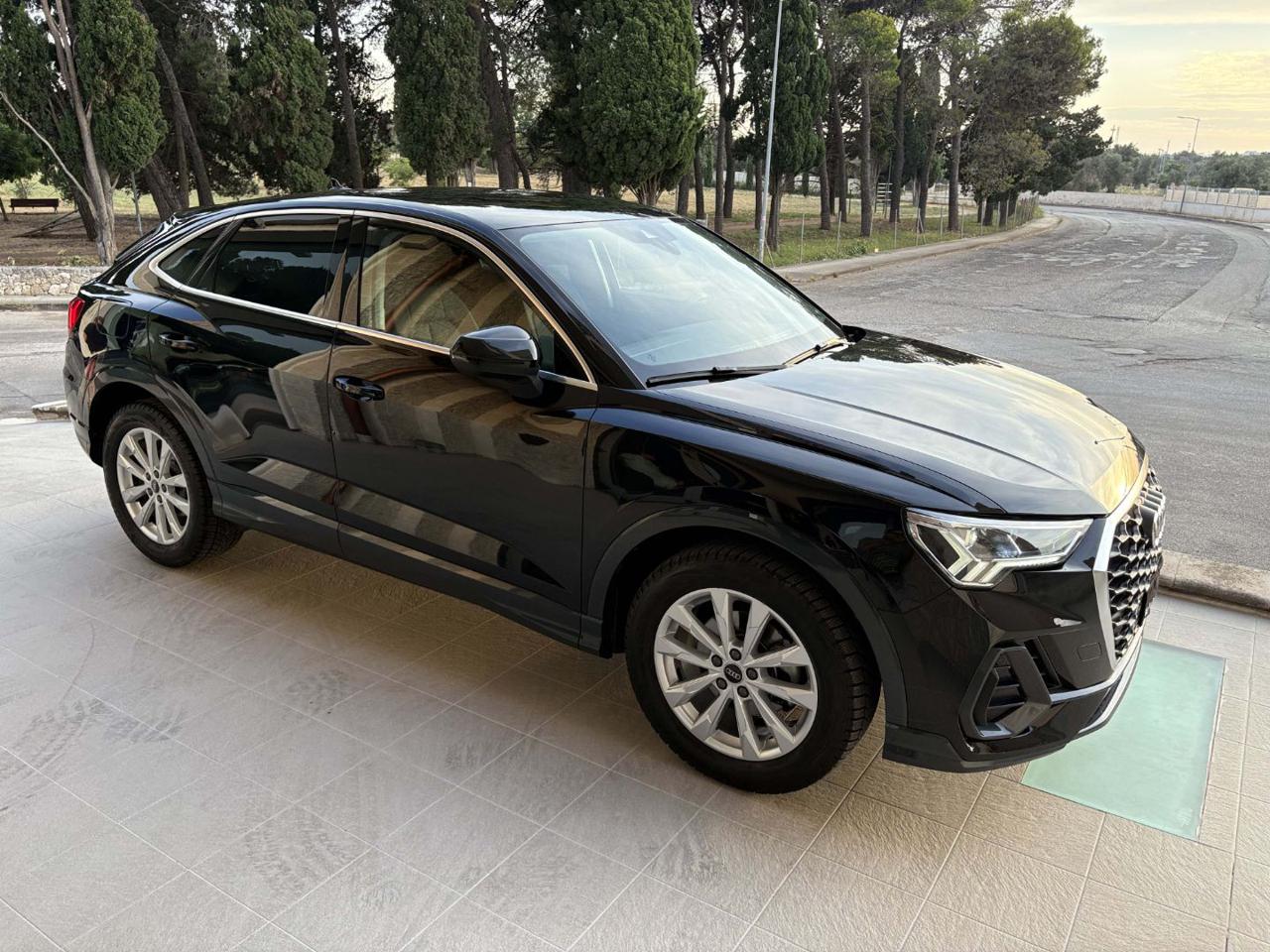 AUDI Q3 SPB SPORTBACK 35 TDI S tronic Business Plus - 3