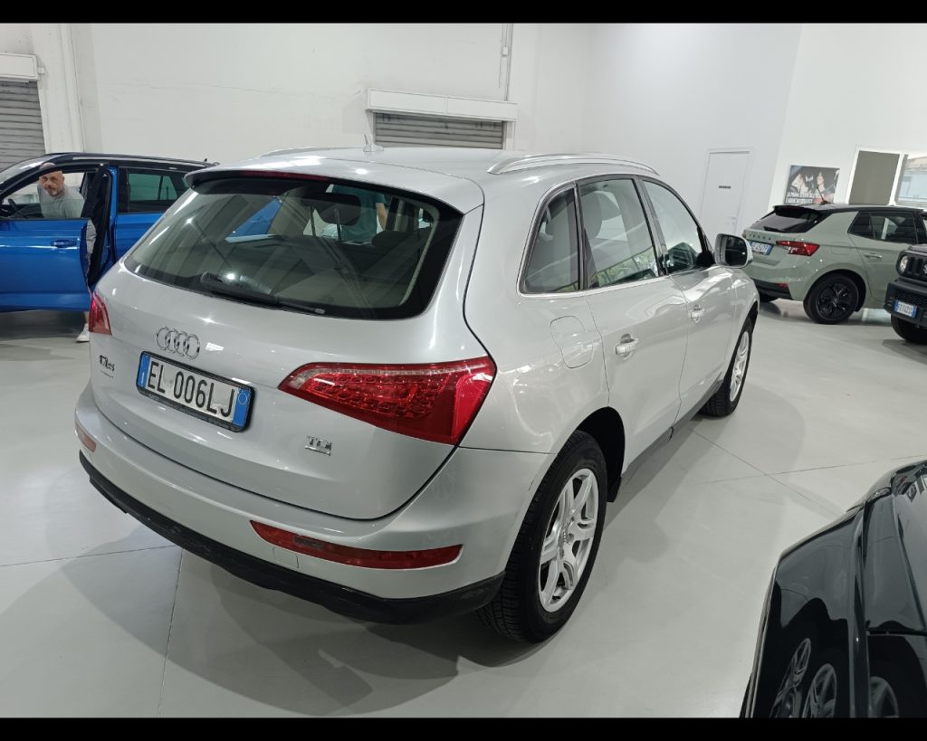 AUDI Q5 2.0 TDI 170 CV quattro Advanced - 4