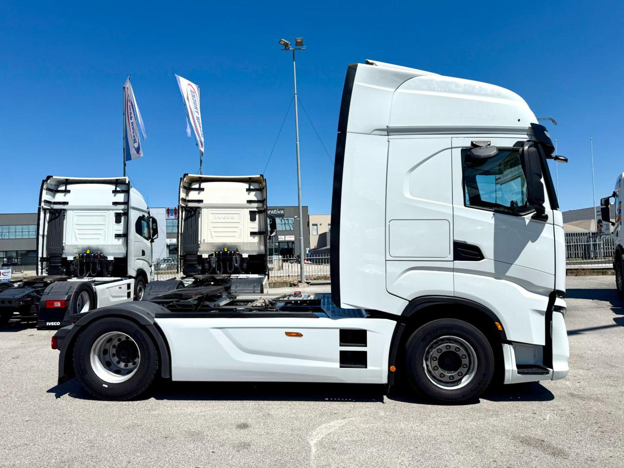 IVECO S-WAY 530 FULL AIR + Impianto Idraulico - 3