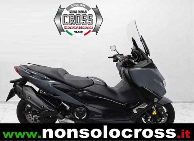 YAMAHA T-Max 560 Grigio metallizzato