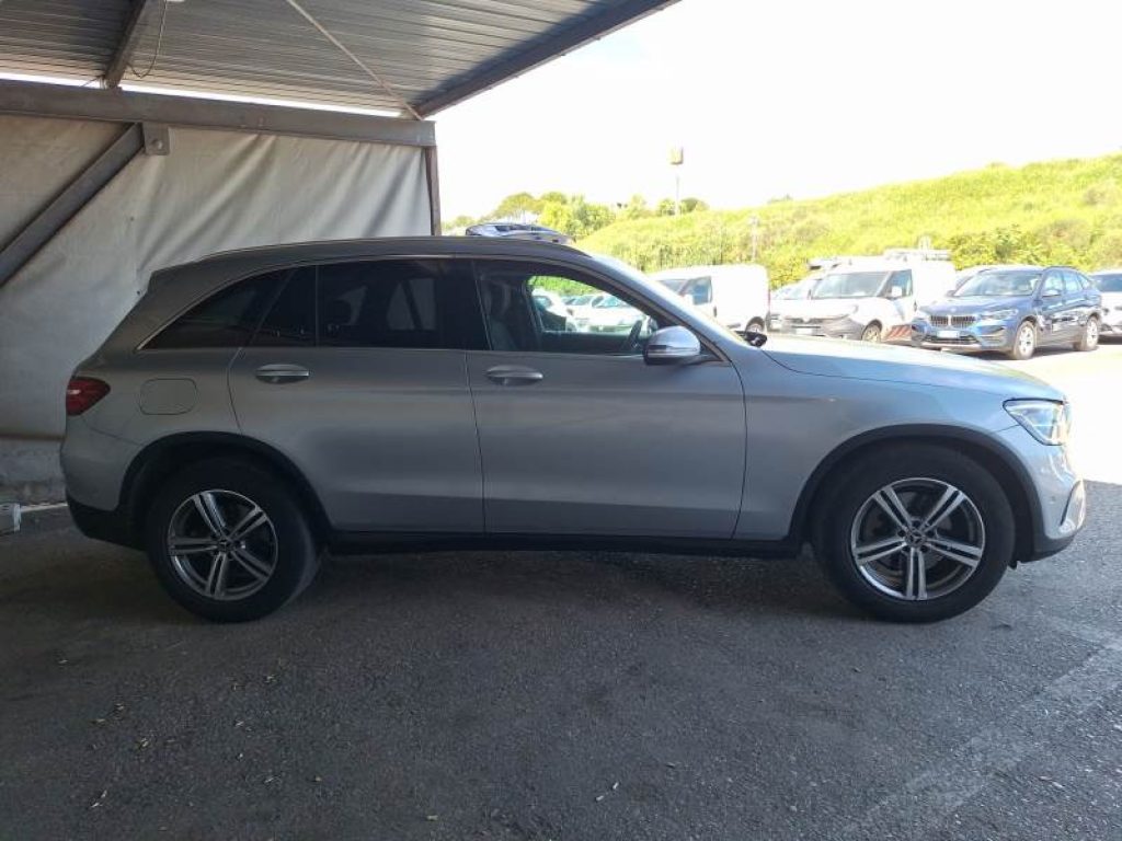 MERCEDES-BENZ GLC 200 d 4Matic Business Extra - 4