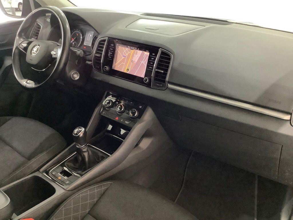 SKODA Karoq 2.0 TDI SCR 115 CV Executive - 9