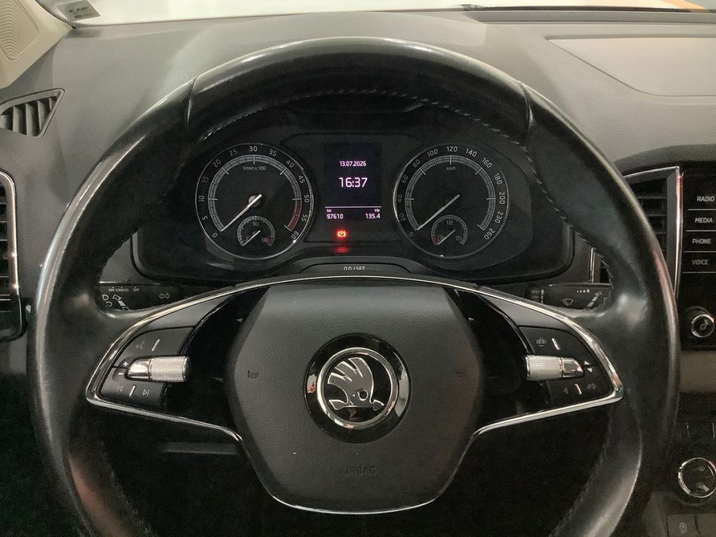 SKODA Karoq 2.0 TDI SCR 115 CV Executive - 18
