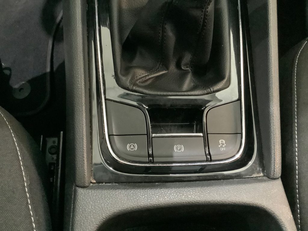 SKODA Karoq 2.0 TDI SCR 115 CV Executive - 22